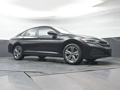 Used 2023 Volkswagen Jetta SE FWD image 33