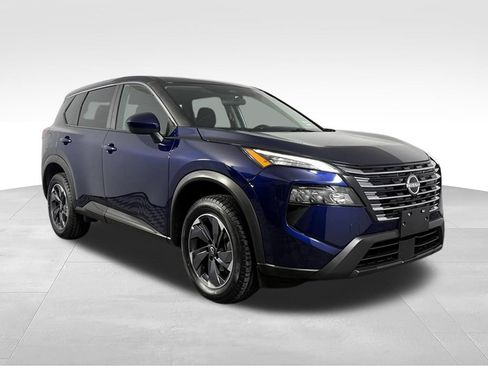 Used 2025 Nissan Rogue SV FWD image 5