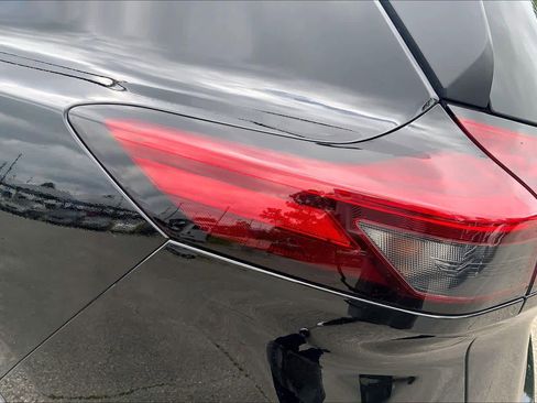 Used 2025 Nissan Rogue SV FWD image 29