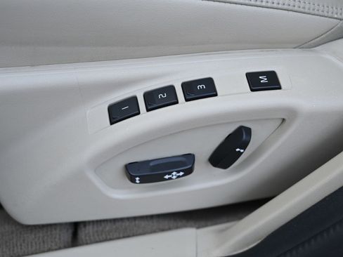 Used 2013 Volvo S60 T5 image 14