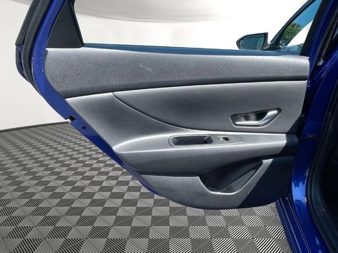 Used 2023 Hyundai Elantra SEL w/ Convenience Package FWD image 13