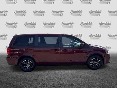 Used 2019 Dodge Grand Caravan SE FWD image 11