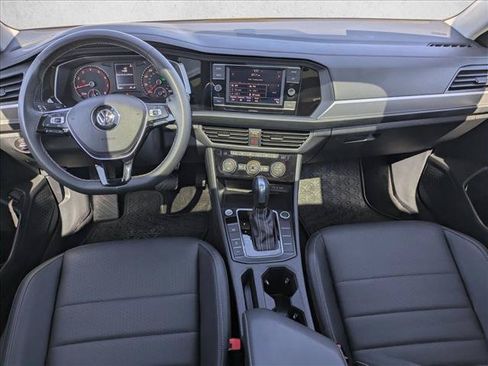 Used 2021 Volkswagen Jetta SE w/ SE Cold Weather Package FWD image 15