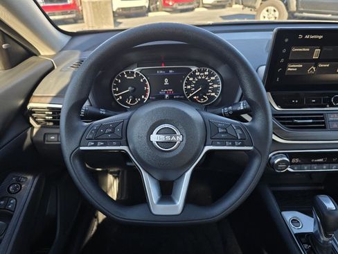 New 2025 Nissan Altima 2.5 SV w/ SV Special Edition Package image 14