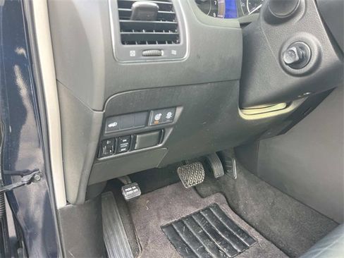 Used 2019 Nissan Armada SL w/ Premium Package image 32