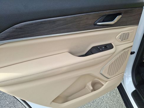 Certified 2022 Jeep Grand Cherokee L Limited image 19