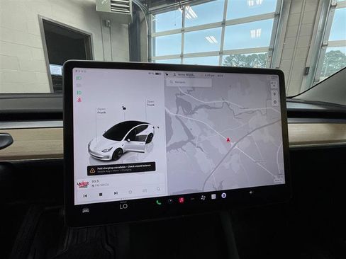 Used 2022 Tesla Model 3 Long Range AWD/4WD image 15