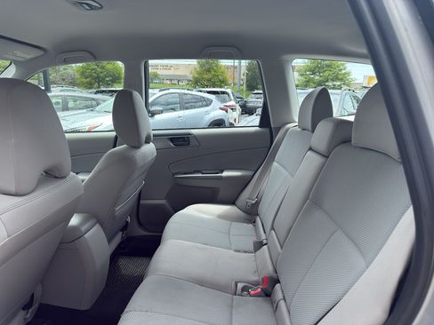 Used 2011 Subaru Forester 2.5X AWD/4WD image 10