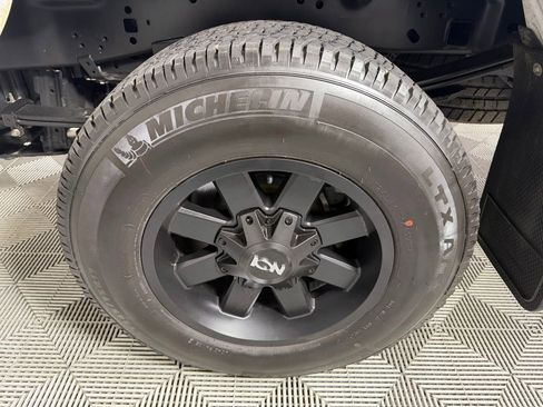 Used 2024 Ford F250 XL w/ XL Chrome Package image 12