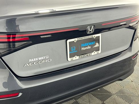 Used 2025 Honda Accord SE image 17