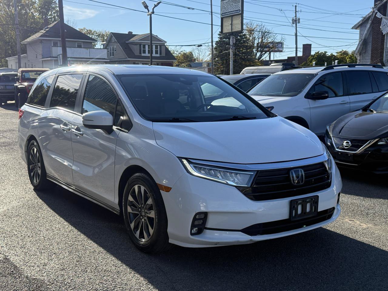 Used 2024 Honda Odyssey EX-L image 2