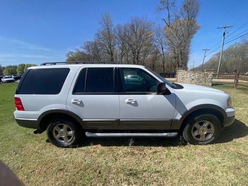 Used 2006 Ford Expedition XLT RWD image 13