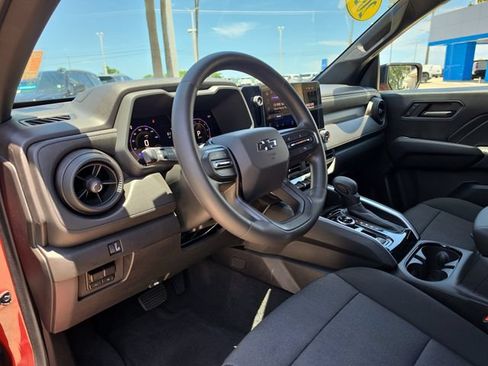 Used 2024 Chevrolet Colorado Trail Boss w/ Technology Package AWD/4WD image 14