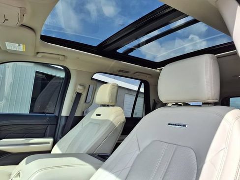 Used 2020 Ford Expedition Platinum RWD image 13
