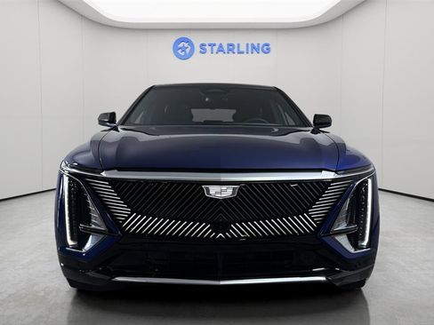 Used 2024 Cadillac Lyriq Luxury image 2