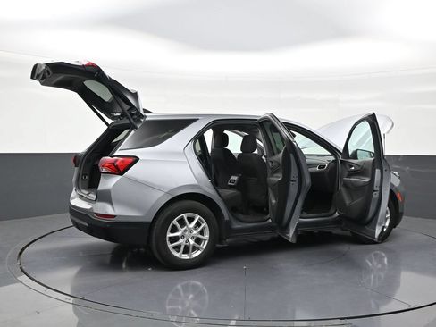 Used 2024 Chevrolet Equinox LT FWD image 28