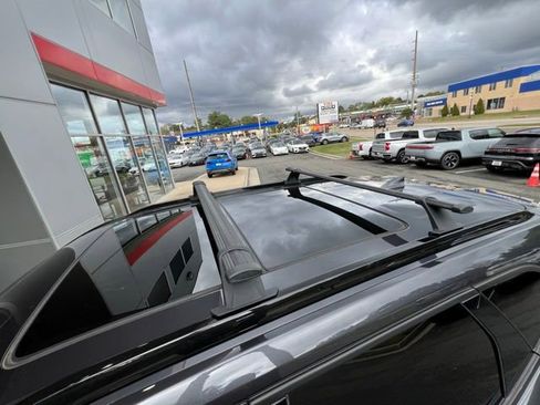 Used 2021 Chevrolet Blazer RS w/ Enhanced Convenience Package image 33