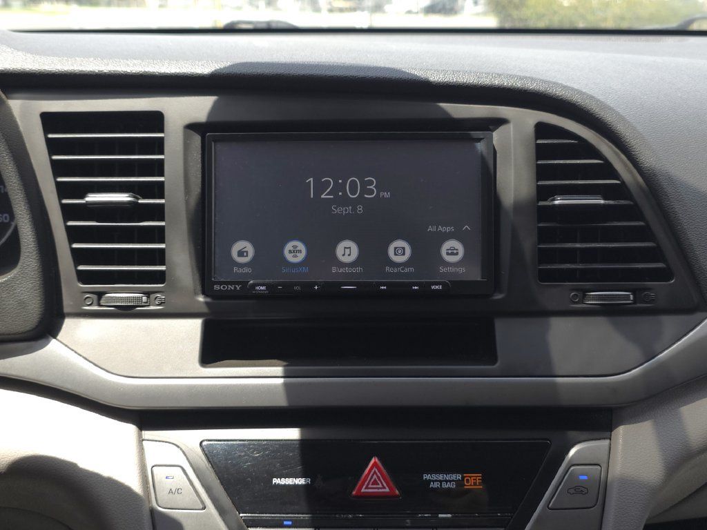 Used 2017 Hyundai Elantra SE FWD image 22
