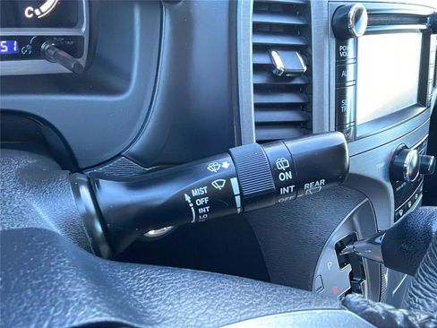 Used 2013 Toyota Venza XLE image 26