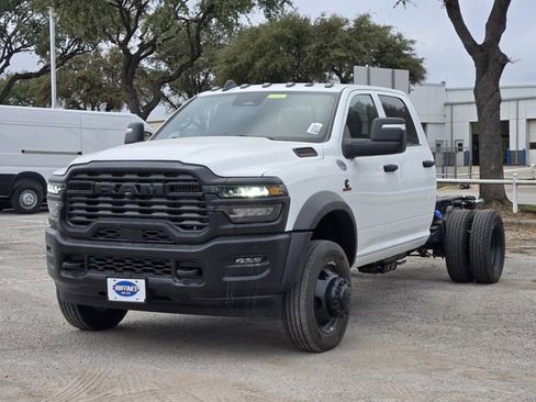 New 2026 RAM 5500 Tradesman image 3