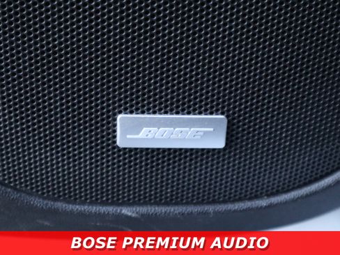 Used 2023 GMC Acadia SLT w/ Elevation Edition image 26