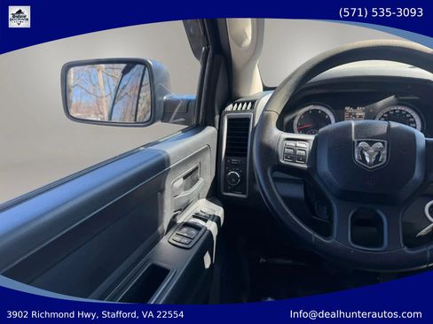 Used 2014 RAM 1500 Express w/ Black Ram 1500 Express Group AWD/4WD image 30