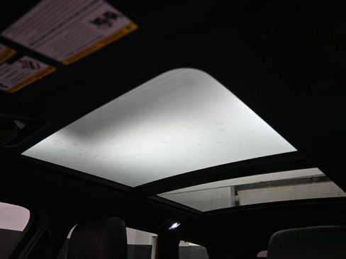 Used 2016 Land Rover Range Rover Sport HSE image 23