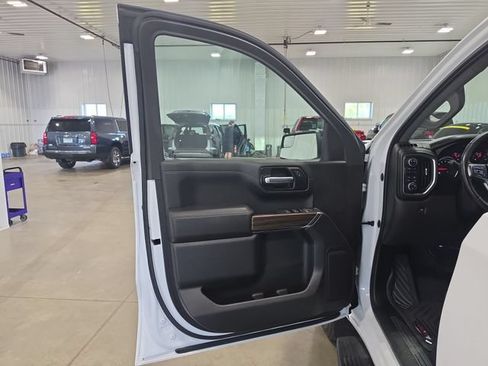 Used 2021 Chevrolet Silverado 1500 LT Trail Boss w/ Bed Protection Package AWD/4WD image 23