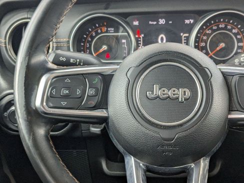 Used 2022 Jeep Wrangler Unlimited Sahara AWD/4WD image 20