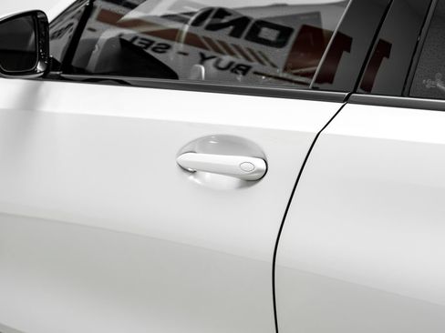 Used 2023 BMW 330i Sedan w/ Premium Package RWD image 40