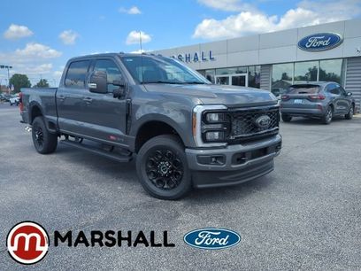 New 2026 Ford F250 Lariat w/ Black Appearance Package