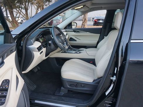 Used 2023 INFINITI QX60 Luxe w/ Cargo Package image 2