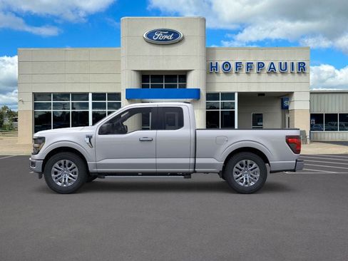 New 2026 Ford F150 XLT w/ XLT Chrome Appearance Package RWD image 25