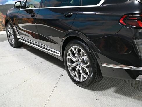 Used 2024 BMW X7 xDrive40i w/ Premium Package AWD/4WD image 7