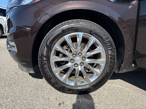 Used 2018 Buick Enclave Premium w/ Experience Buick Package image 32