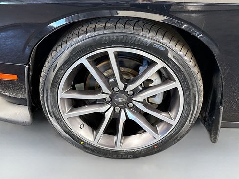 Used 2023 Dodge Challenger R/T w/ Plus Package image 36