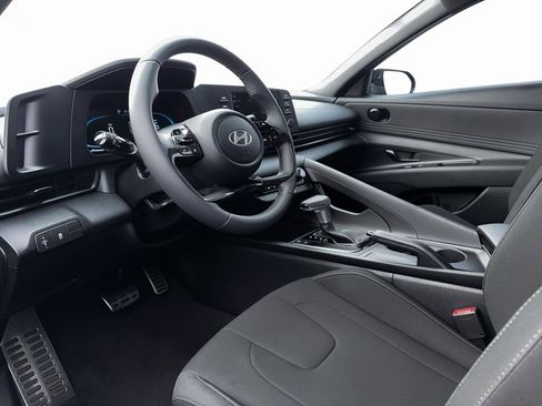 New 2026 Hyundai Elantra Sport FWD image 15