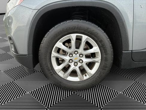 Used 2020 Chevrolet Traverse LS AWD/4WD image 9