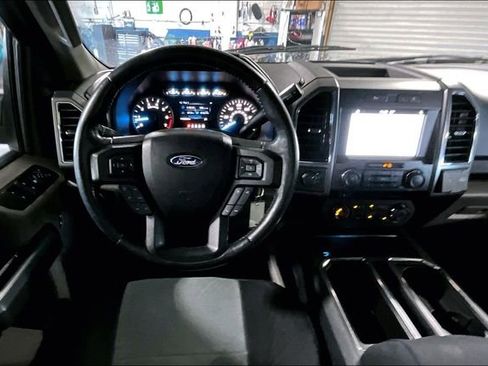 Used 2018 Ford F150 XLT w/ Equipment Group 302A Luxury image 5