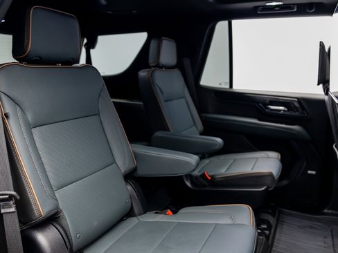 Used 2025 GMC Yukon AT4 w/ AT4 Premium Plus Package image 35