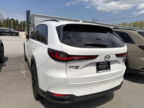 New 2026 MAZDA CX-90 Plug-In Hybrid w/Premium Sport AWD/4WD image 18