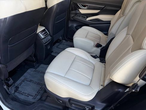 Used 2023 Subaru Ascent Limited AWD/4WD image 18