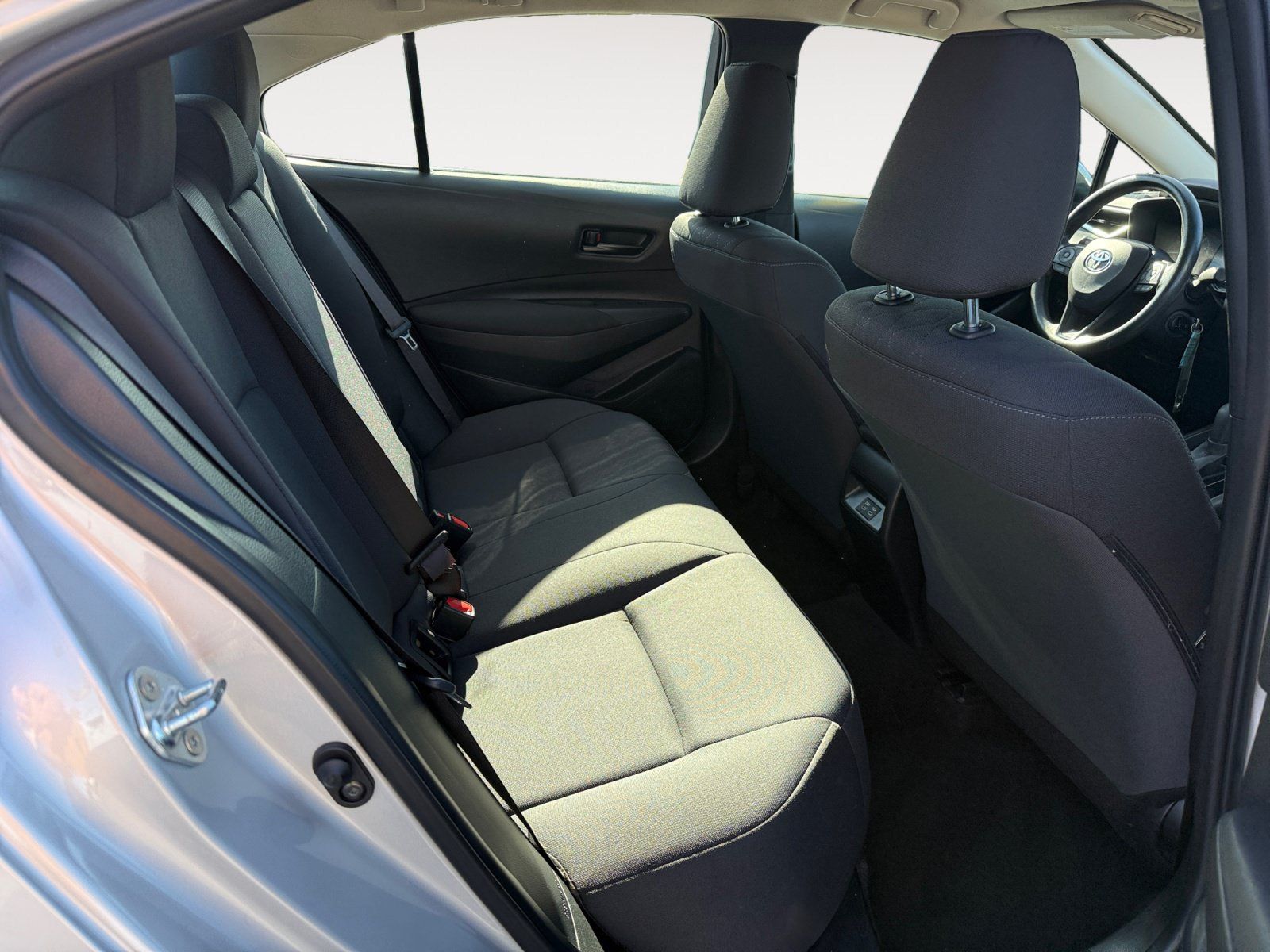 Used 2024 Toyota Corolla LE FWD image 18