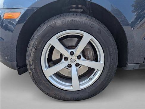 Used 2018 Porsche Macan AWD/4WD image 9