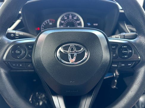 Used 2020 Toyota Corolla LE FWD image 22