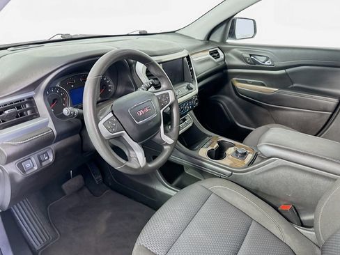 Used 2023 GMC Acadia SLE w/ Elevation Edition FWD image 9