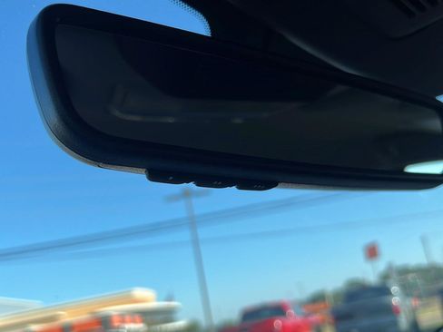 New 2025 Nissan Pathfinder SL image 33