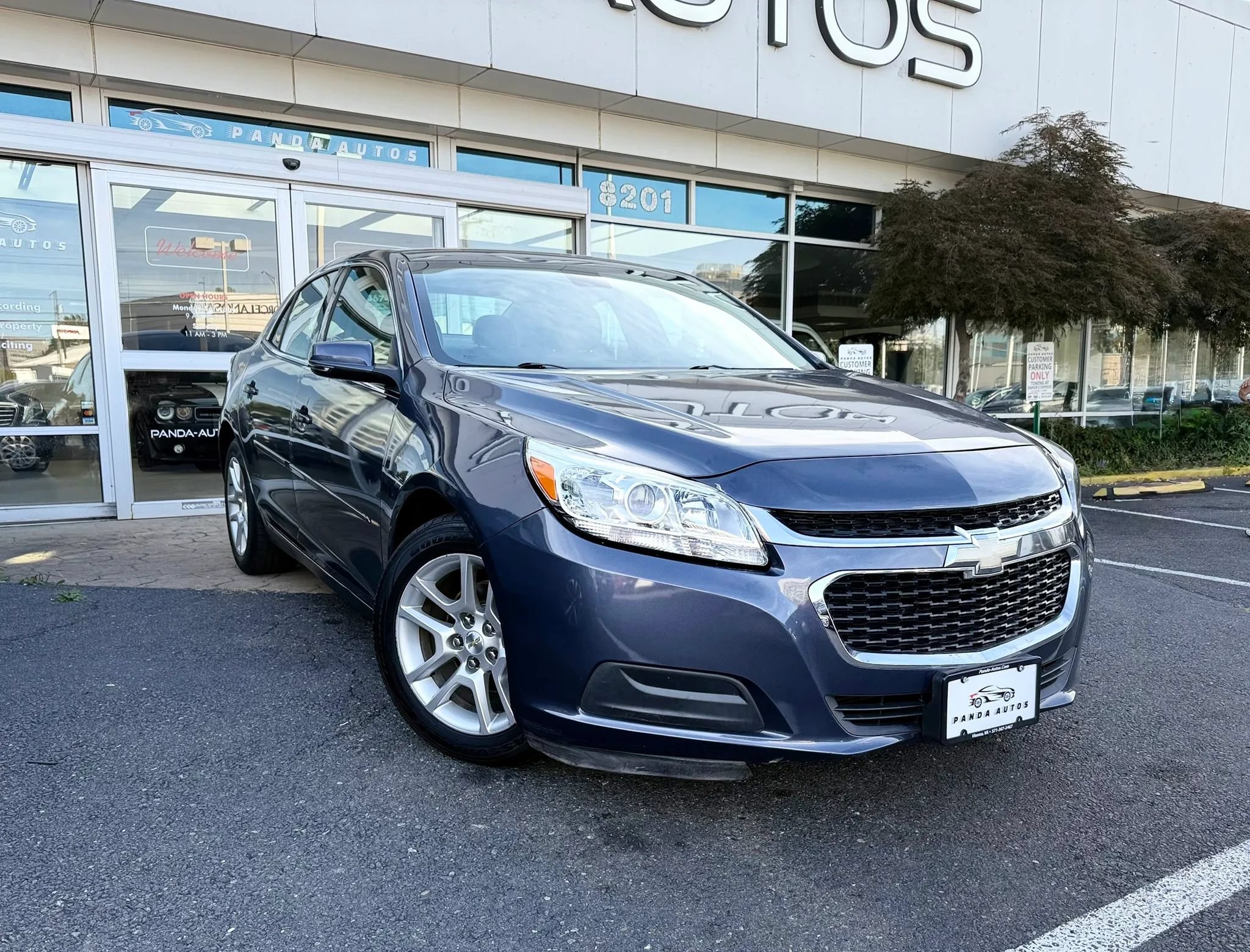 Used 2015 Chevrolet Malibu LT w/ Power Convenience Package FWD image 1