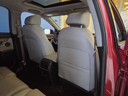 Certified 2021 Honda CR-V Touring image 24