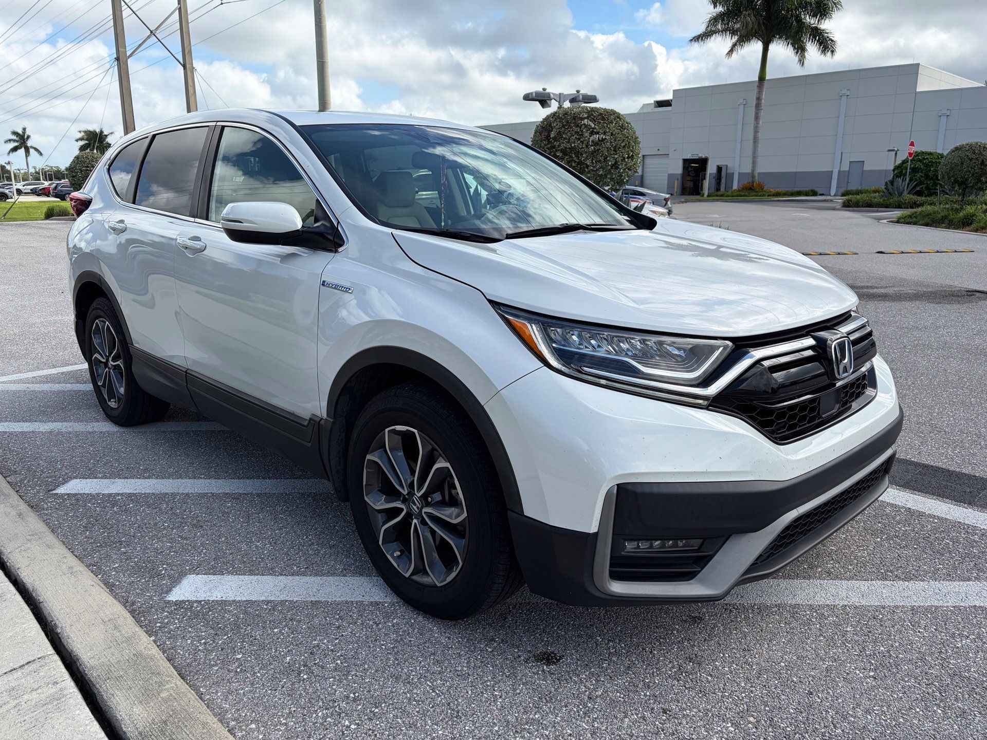 Used 2022 Honda CR-V EX-L image 3